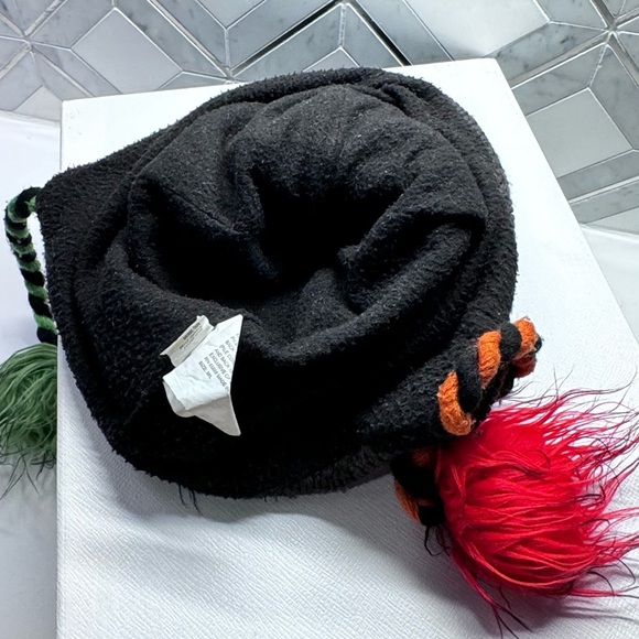 Kids Monster Beanie - Picture 5 of 5